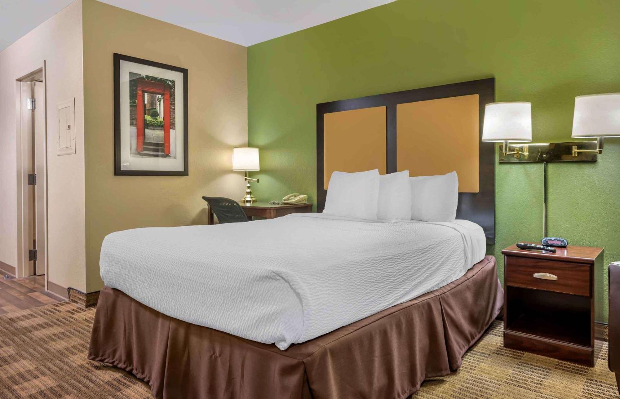 Extended Stay America Suites - Washington Dc Germantown Milestone Exterior foto